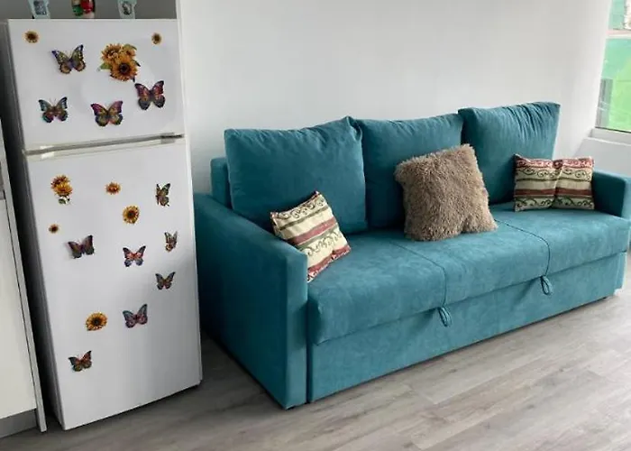 Lucy Lux Lejlighed *